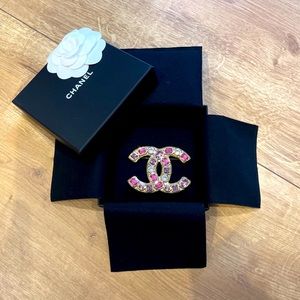 Chanel Pin & Brooch
